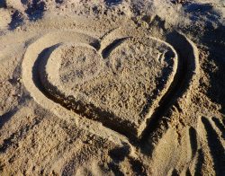 Heart, Love, Sand