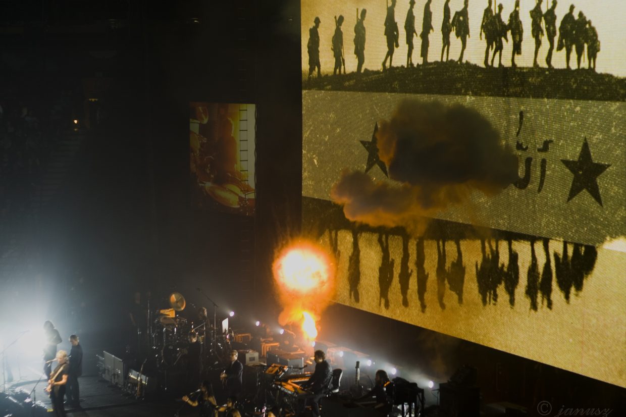 Bring the boys back home - Roger Waters