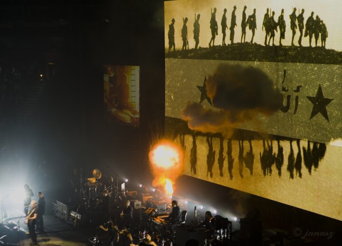 Bring the boys back home - Roger Waters