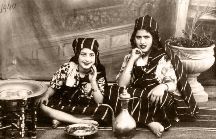 Libyan Jewish girls in traditional dress (circa 1940)
